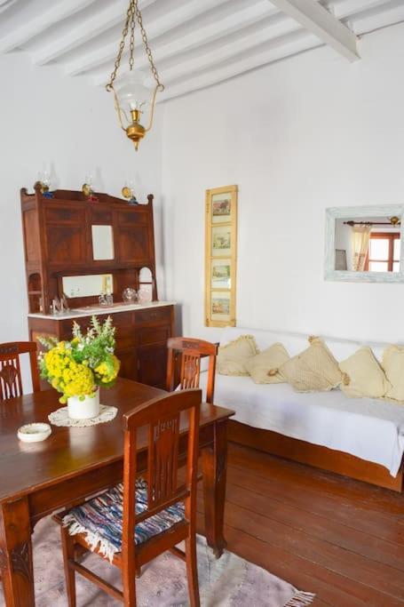 Το Πάνω Σπίτι Της Μαριάνθης Villa Marpissa Luaran gambar