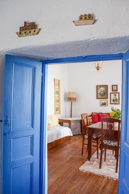 Το Πάνω Σπίτι Της Μαριάνθης Villa Marpissa Luaran gambar